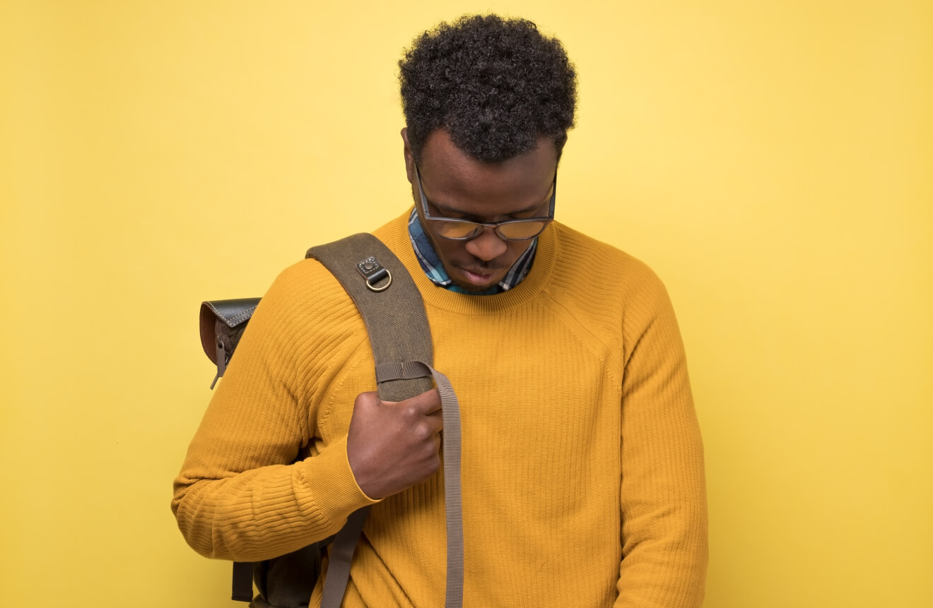 How a Messenger Bag Should Fit