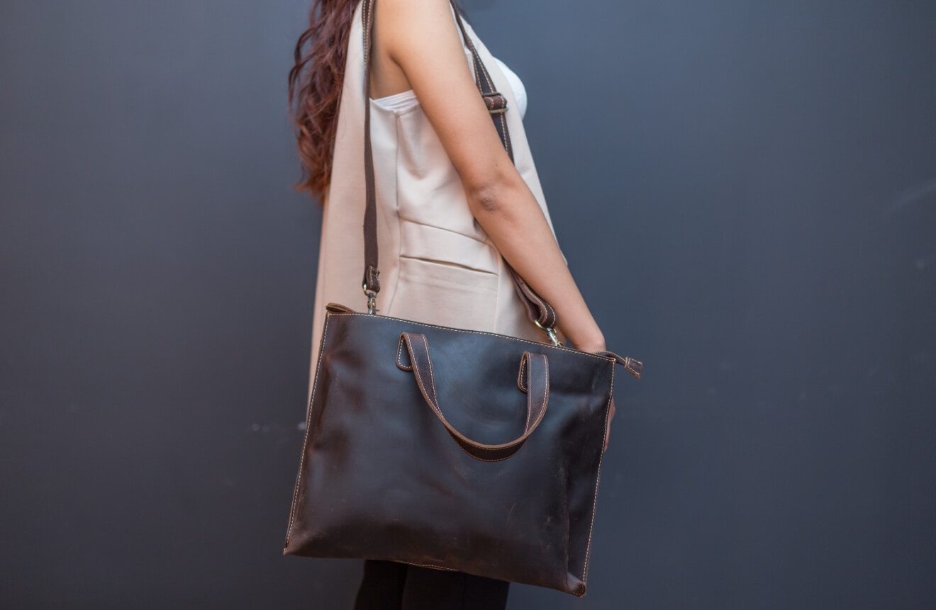 What Makes a Work Bag Look Professional?